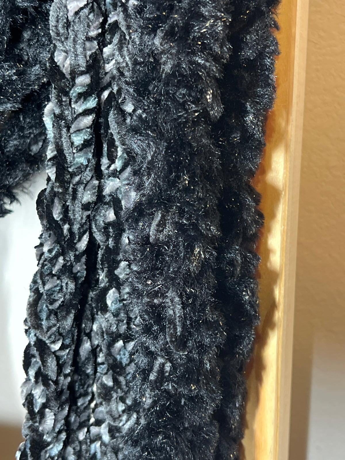"Gilded Raven" Luscious Lei - Large, Double