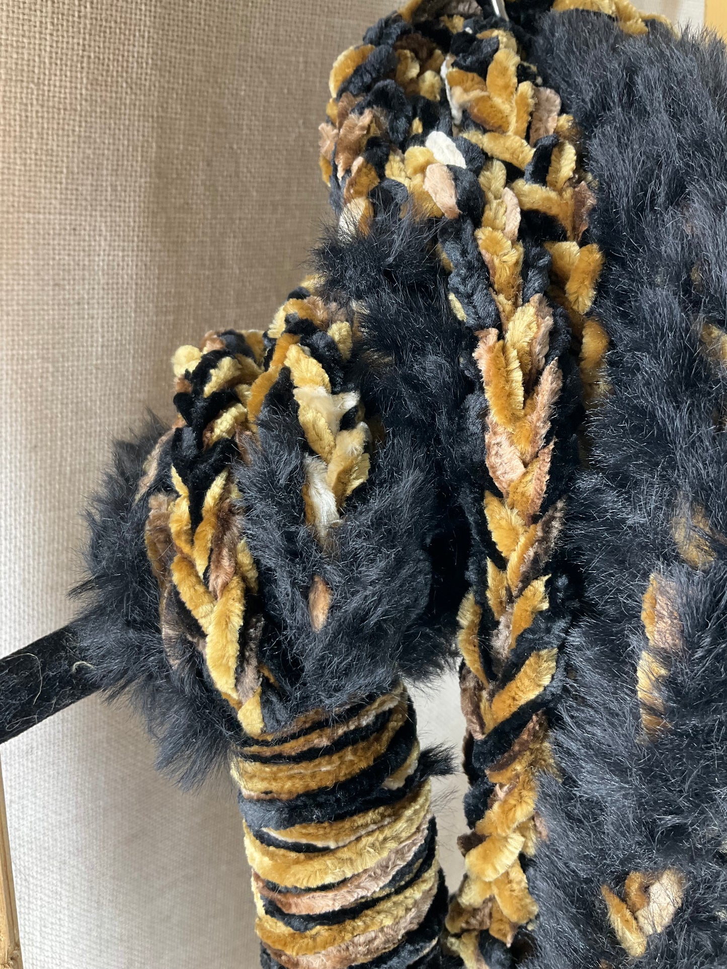 “Golden Giraffe" Luscious Lei, Medium, Fur