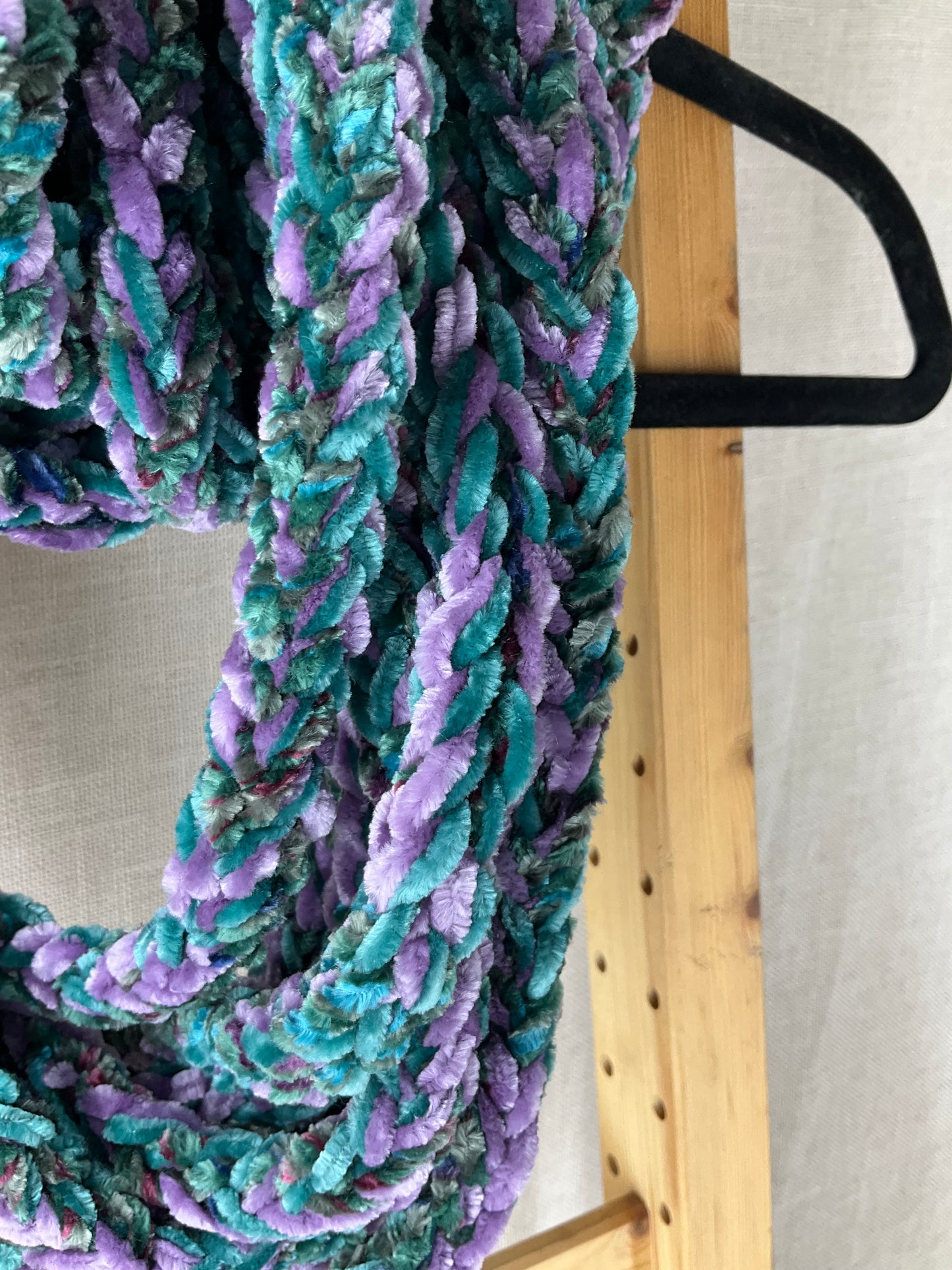 “Velociraptor" Luscious Lei - Medium, Triple