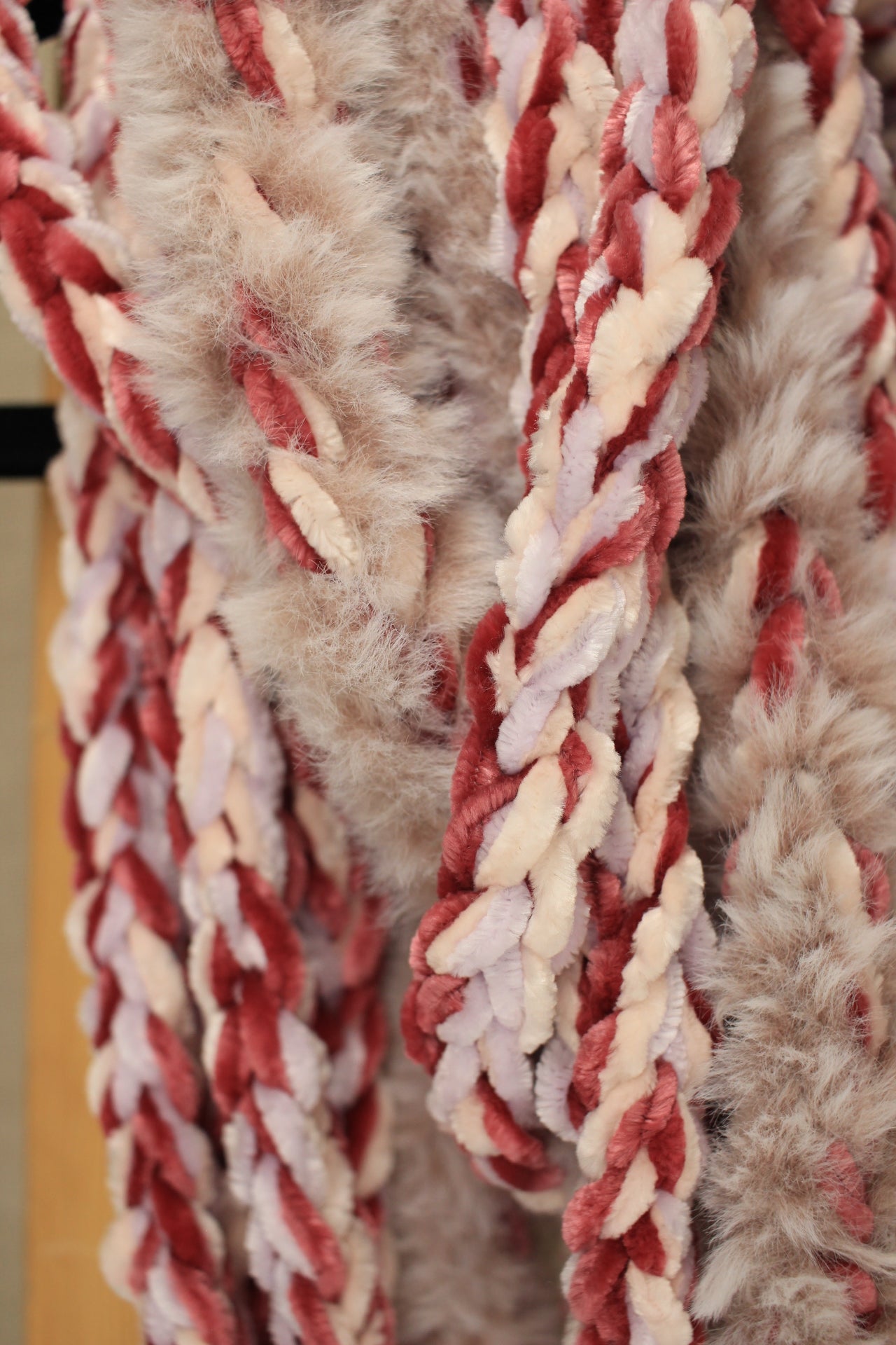 "Rosy Rabbit" Luscious Lei, Medium, Fur