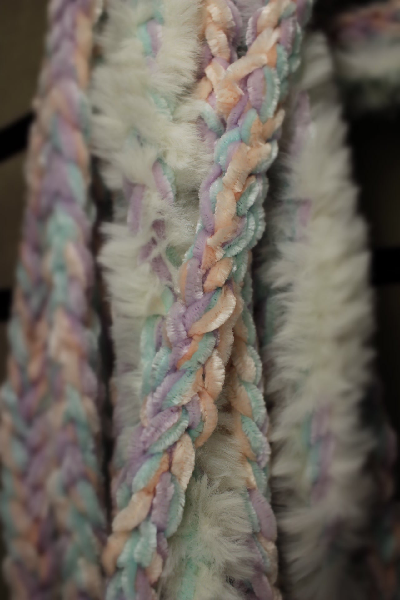 "Unicorn" Luscious Lei, Medium, Fur