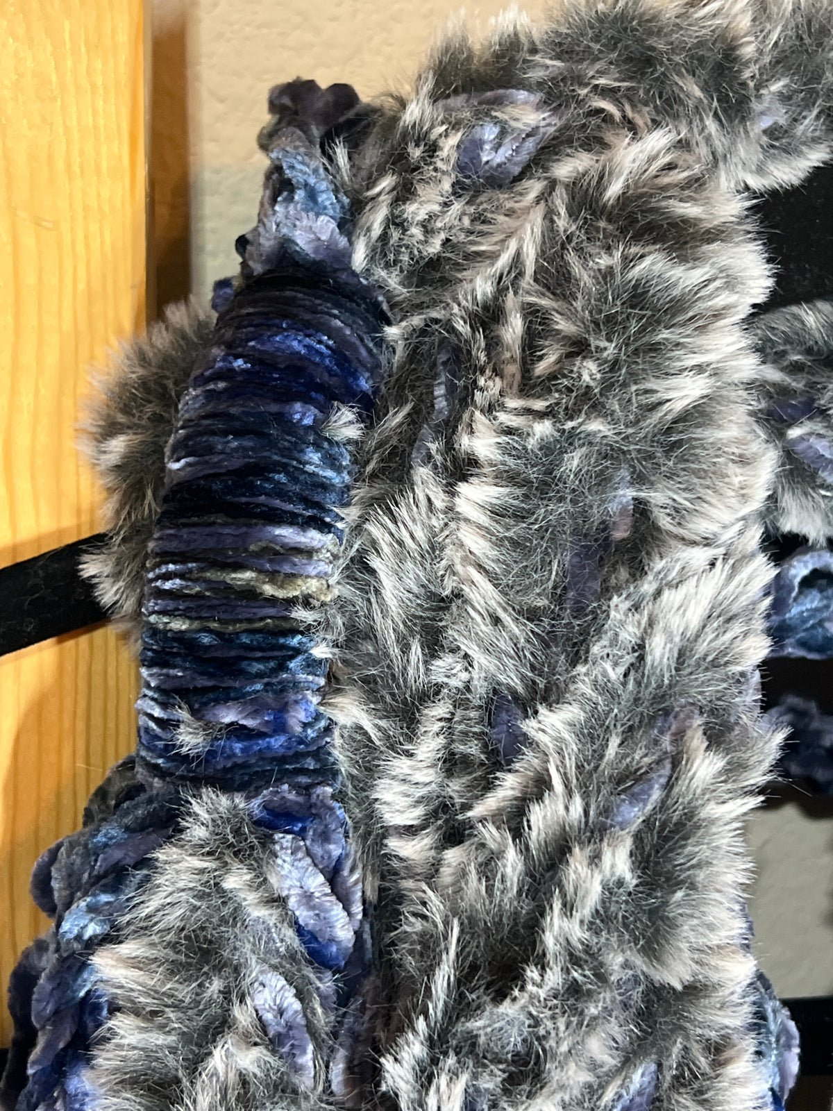 "Manta Ray"  Luscious Lei, Large, Fur