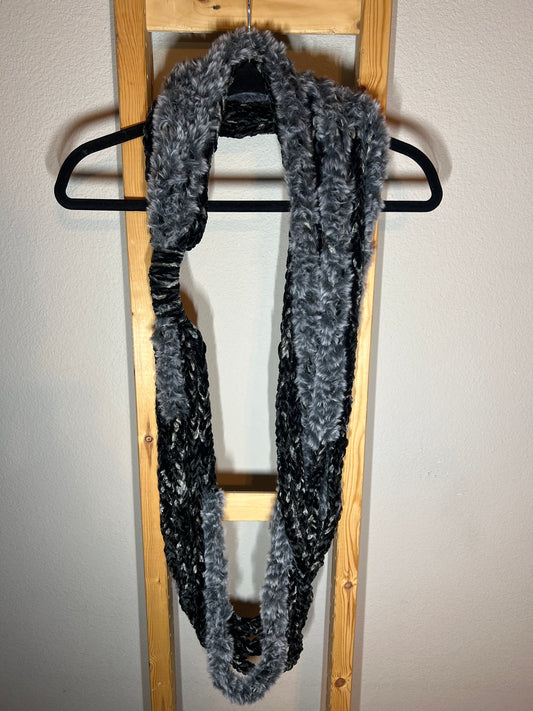 "Eclipse Owl" Luscious Lei, Medium, Fur