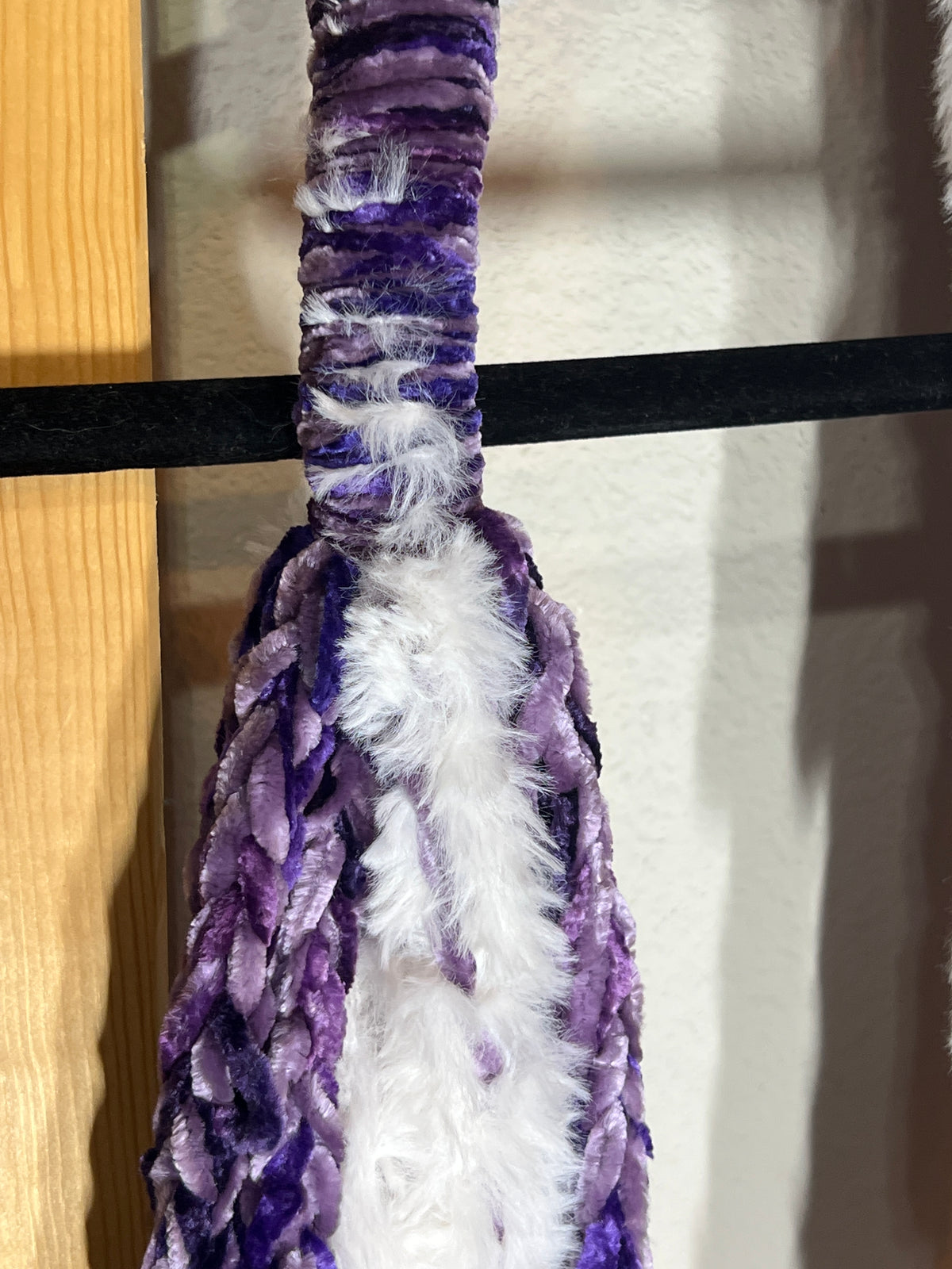 "Violet Viper" Luscious Lei, Medium, Fur