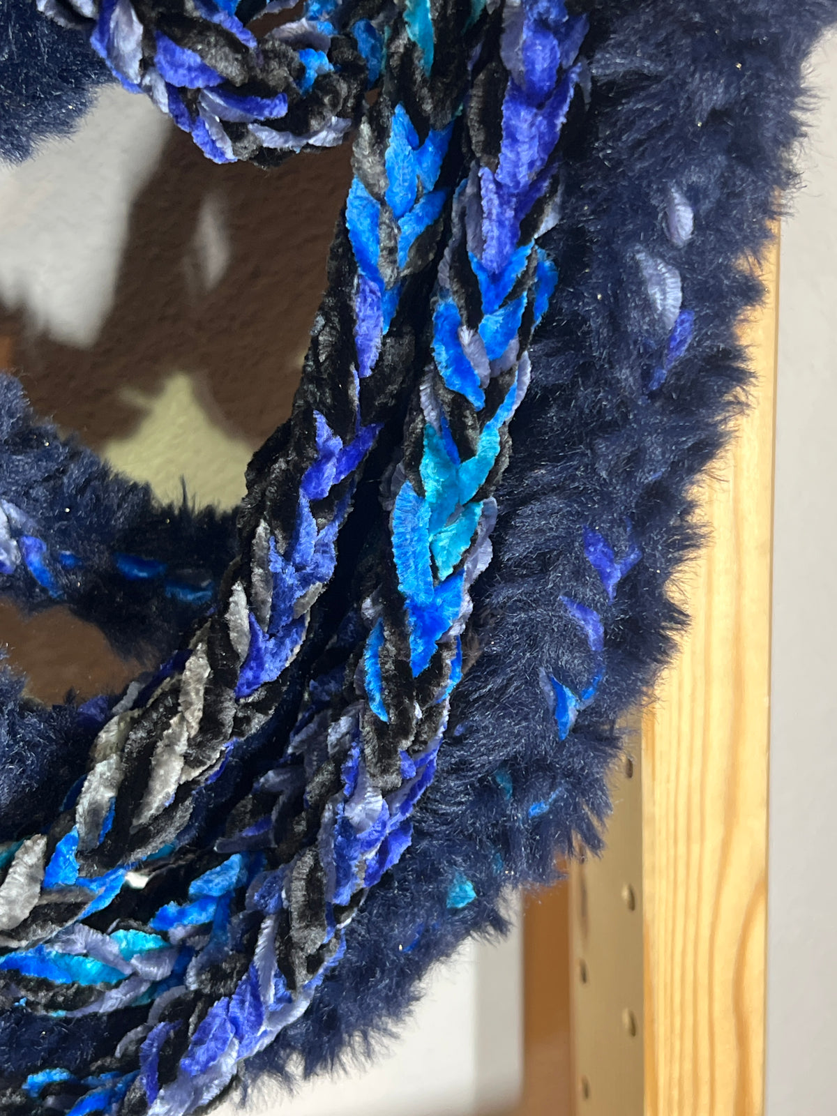 "Sapphire Rhino" Luscious Lei, Medium, Fur