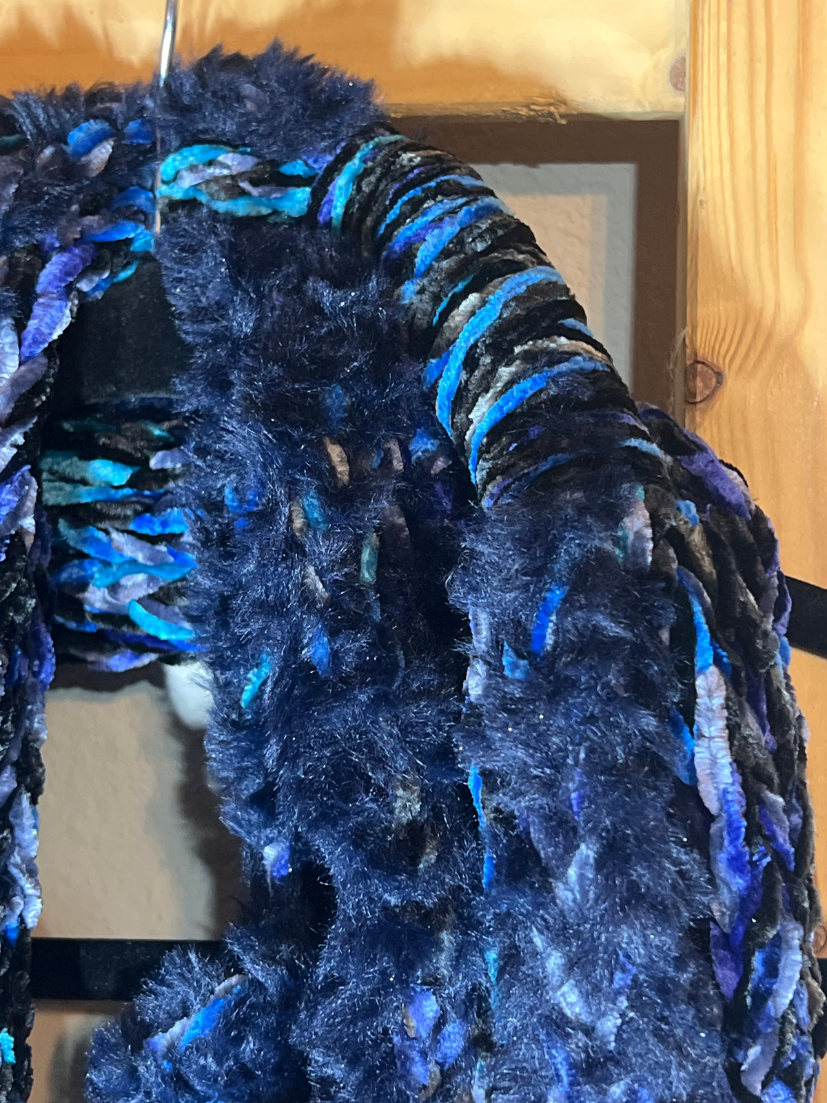 "Sapphire Rhino" Luscious Lei, Medium, Fur