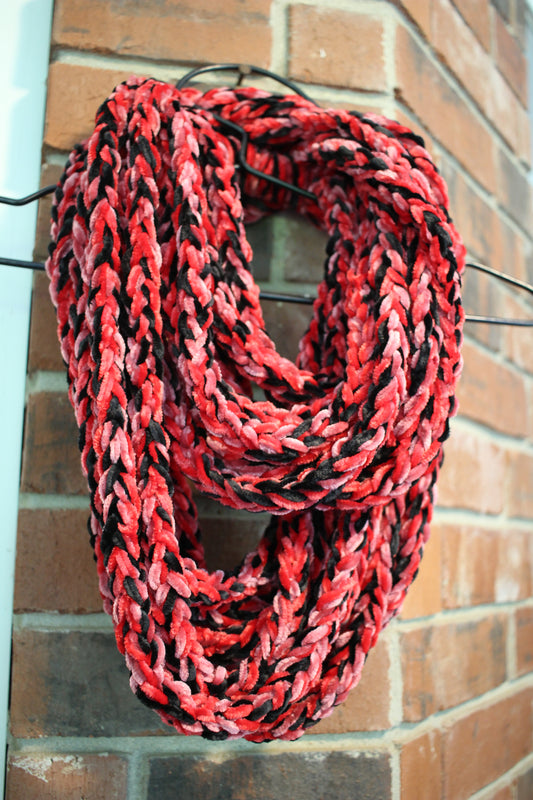 "Red Hot" Luscious Lei - Medium, Triple