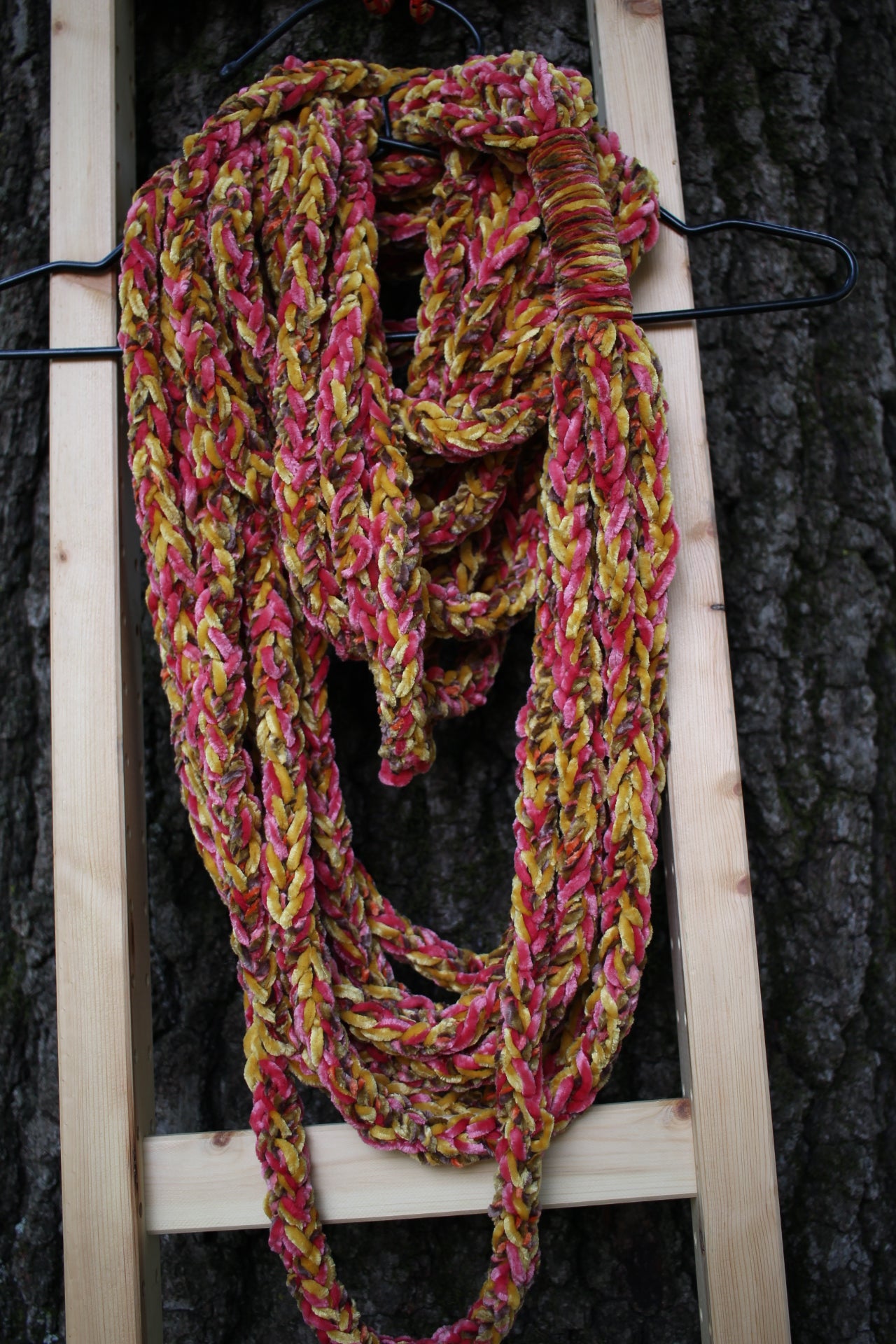 "Autumn Blaze" Luscious Lei - Medium, Triple