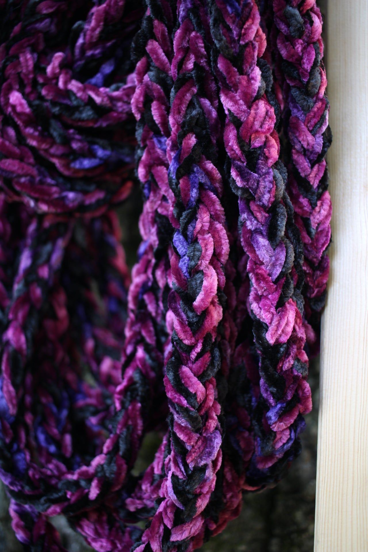 "Bordeaux" Luscious Lei - Medium, Triple