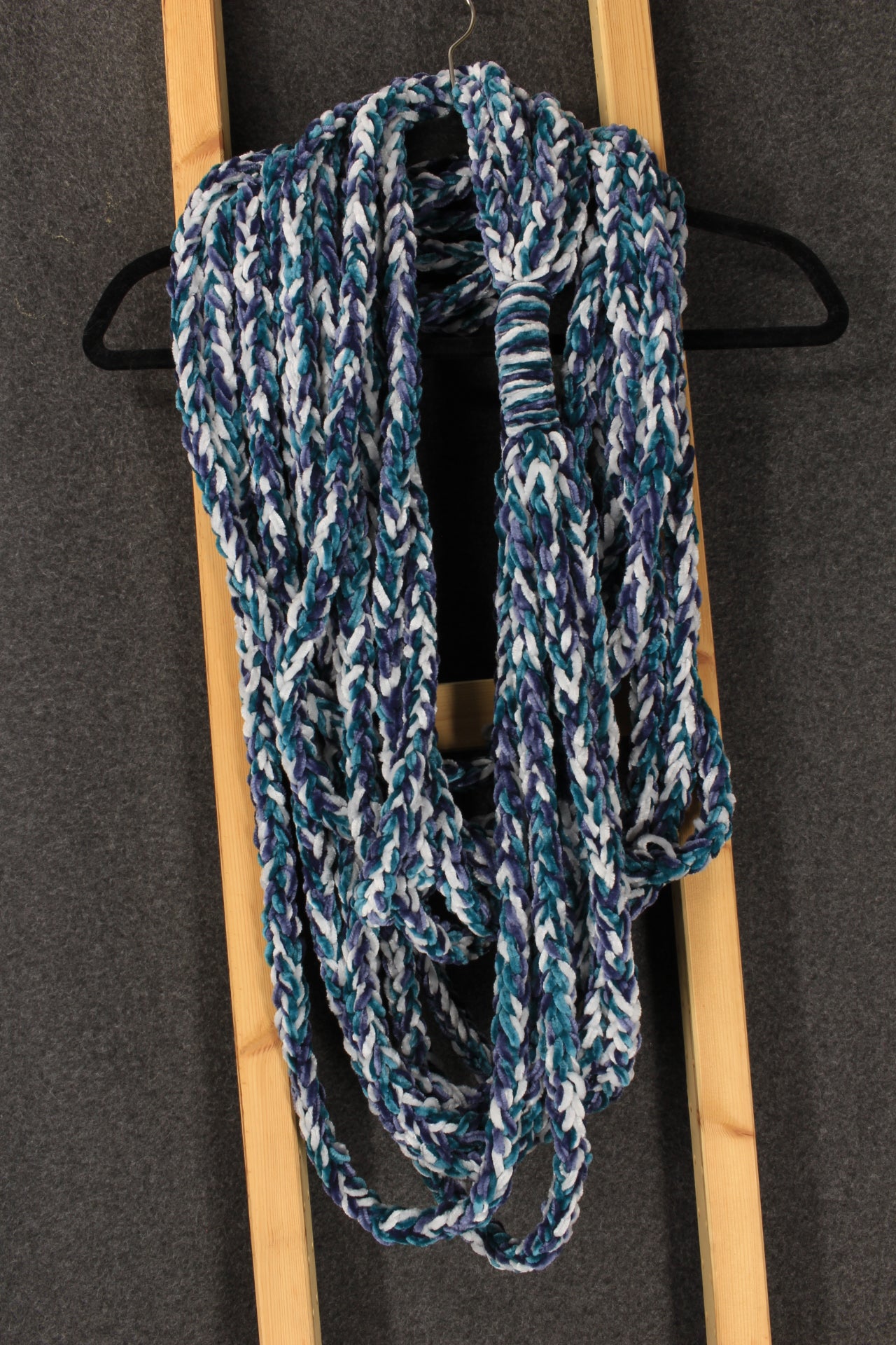 "Blueberry Breeze" Luscious Lei - Large, Triple